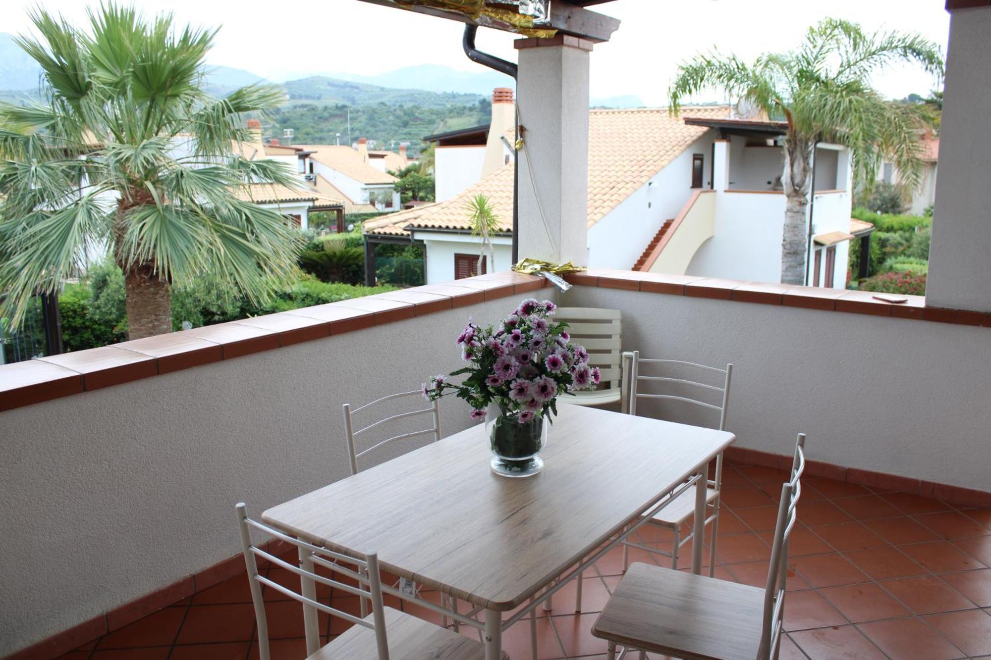 Villa Tusa Appartavilla Le Del Sole Campofelice Di Roccella